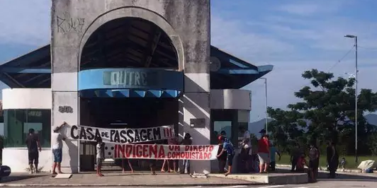 Uma pequena vitória em Florianópolis: Indígenas garantem permanência na Casa de Passagem