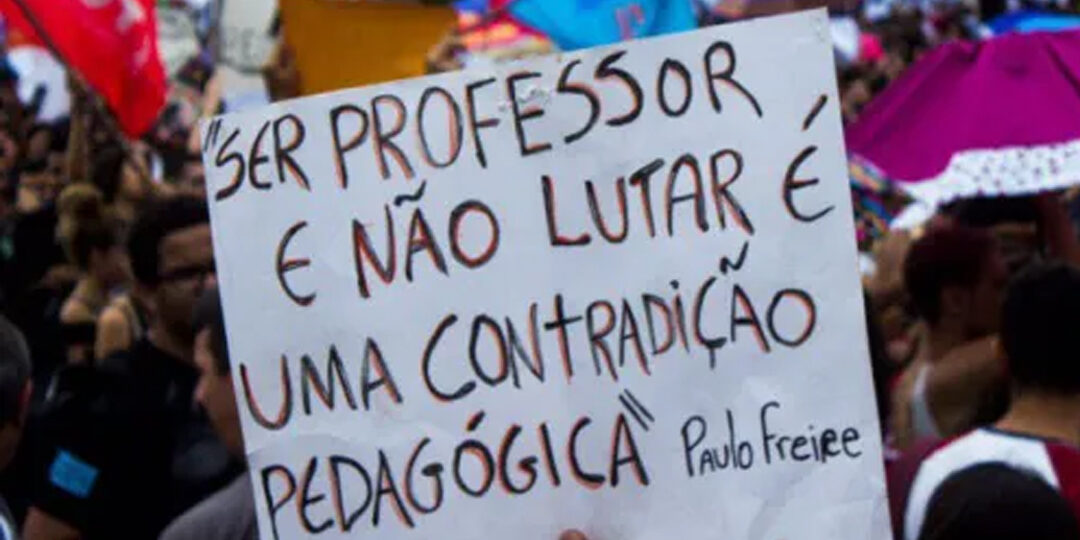 Dia dos professores: dia de luta ou de Lula?